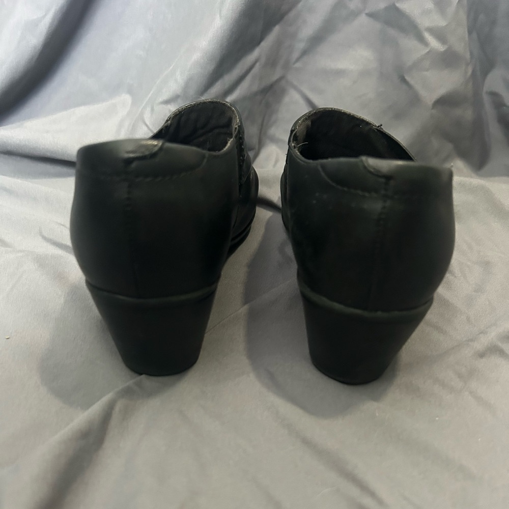 ClarksRosalyn Adele Loafer Size 8 Wide Black Leather Low Block Heel Shootie - Picture 6 of 8